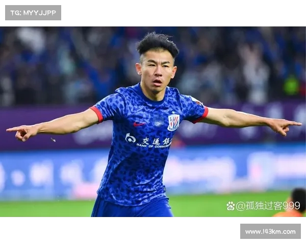 杨一鸣31.85米超远距离破门创下新鹏城中超最远进球纪录 杨一鸣31.85米超远距离破门创下新鹏城中超最远进球纪录